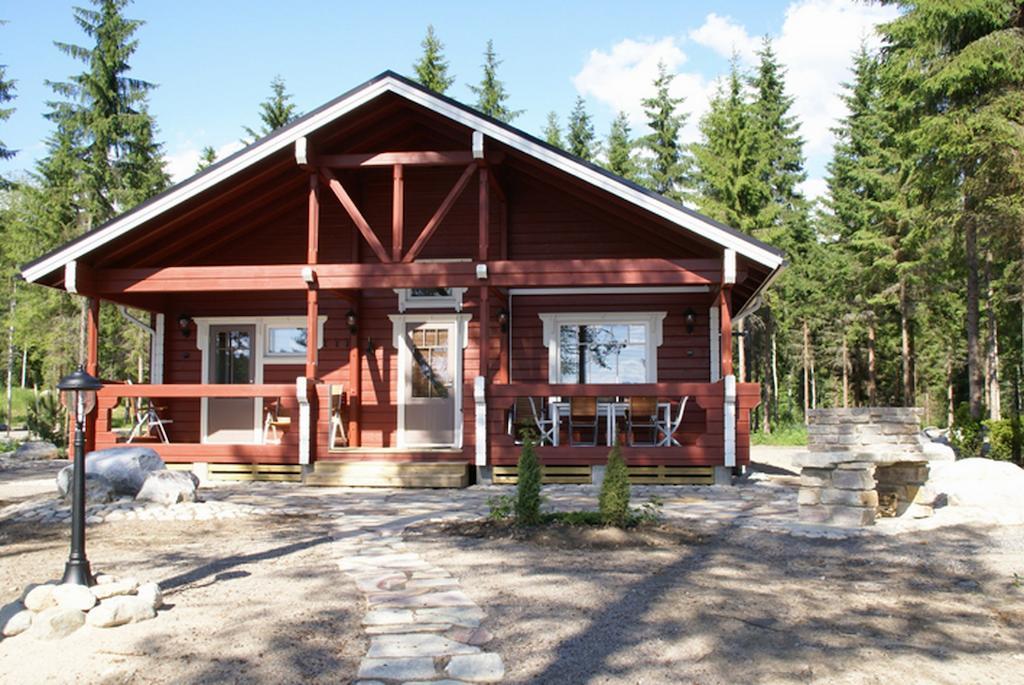 Kartanohotelli Satulinna Huvilat Hirvensalmi Номер фото